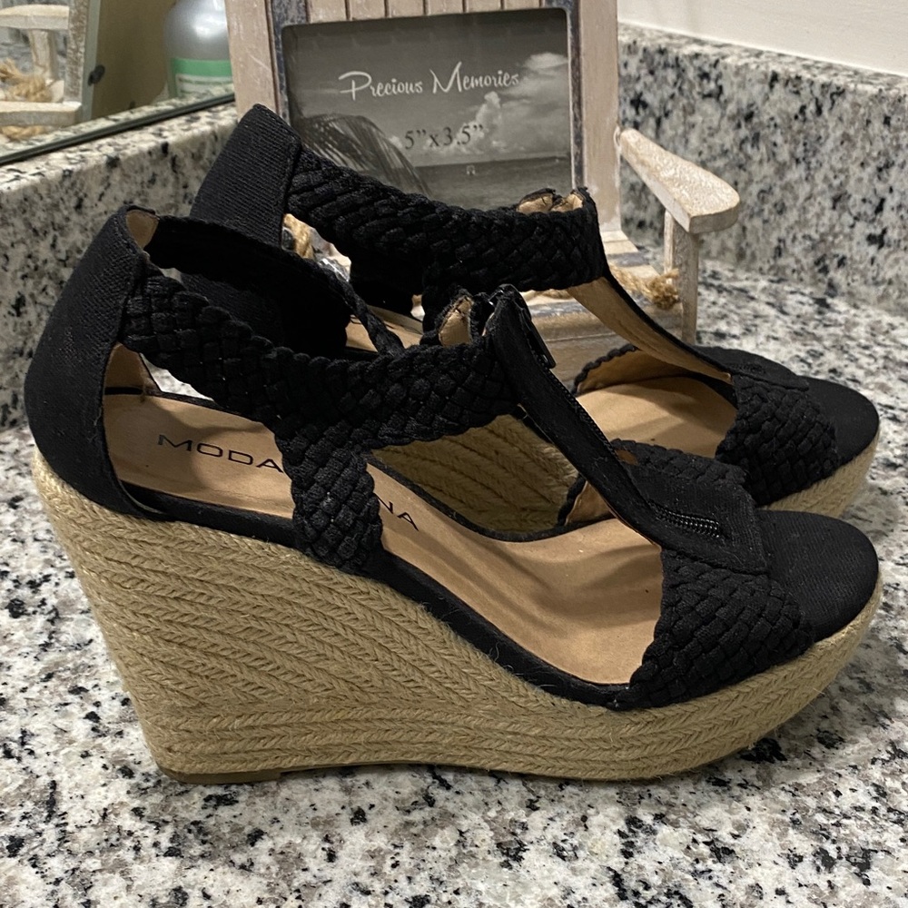 Moda Spana Black and Tan Woven Wedges